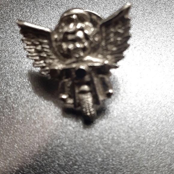 Pin - Picture 1 of 1